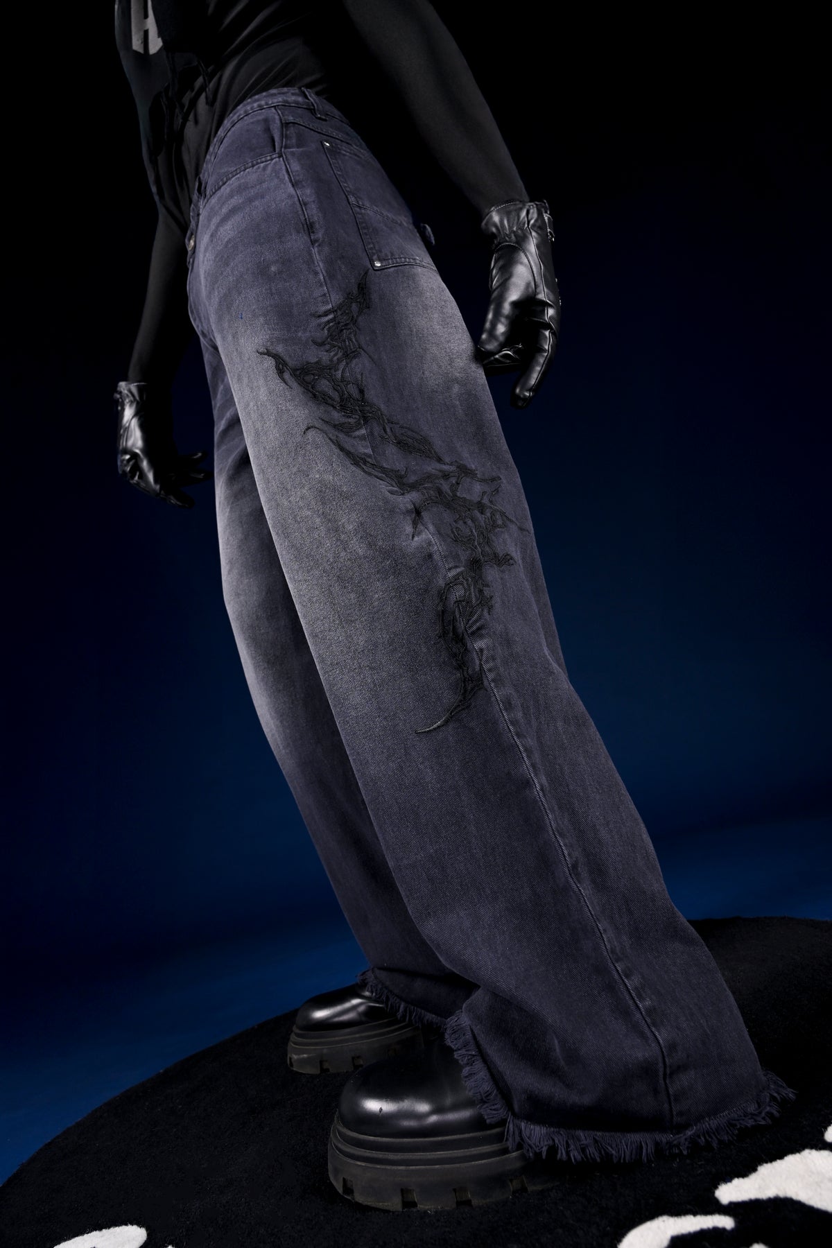 DARKFLARE DENIM