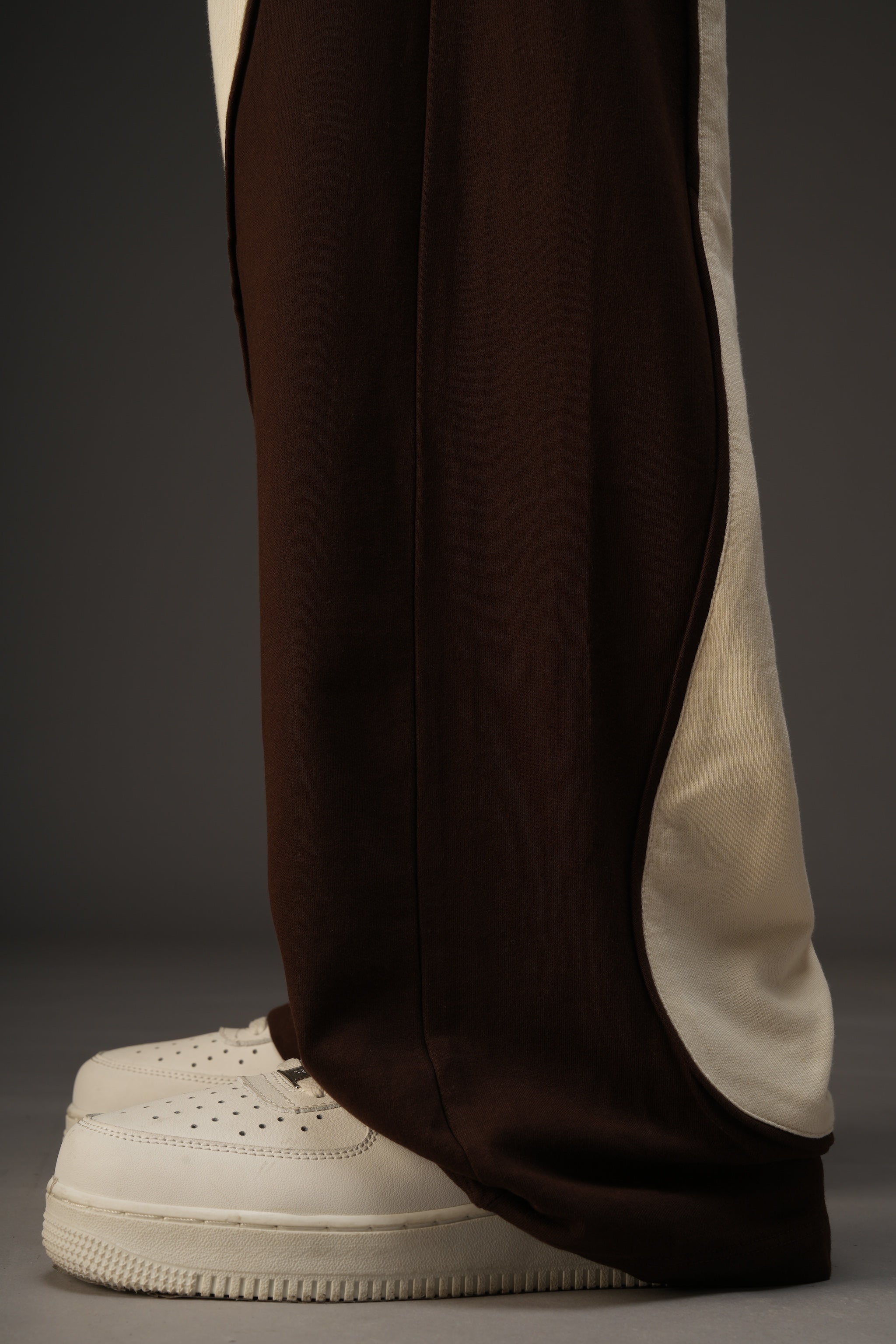 Mocha Curve Sweatpants