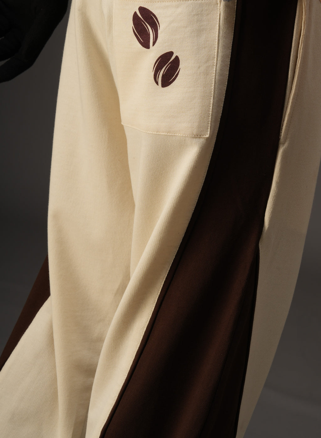 Mocha Curve Sweatpants