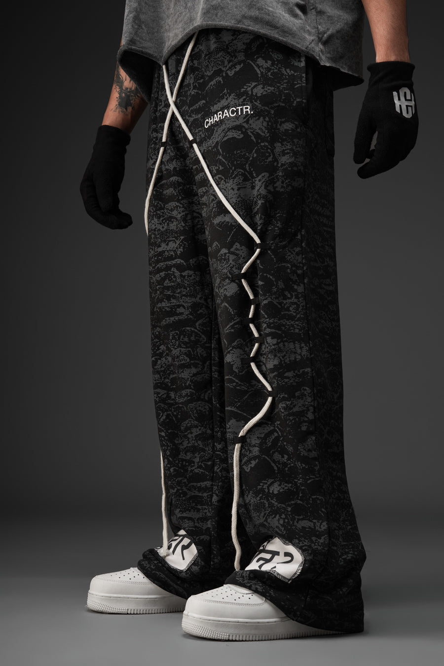 Manushya karam pants