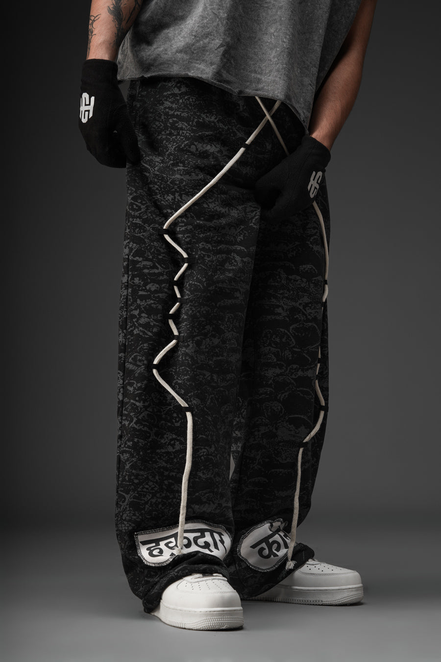 Manushya karam pants